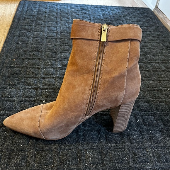 Heeled booties - Picture 4 of 6